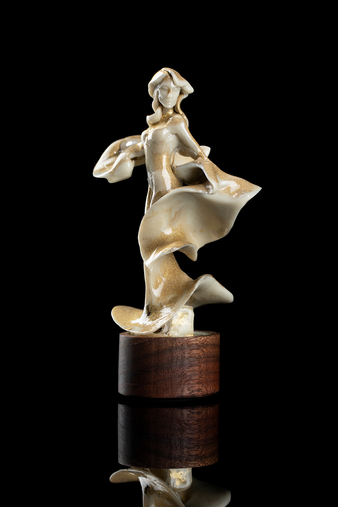 Queen - Image 4